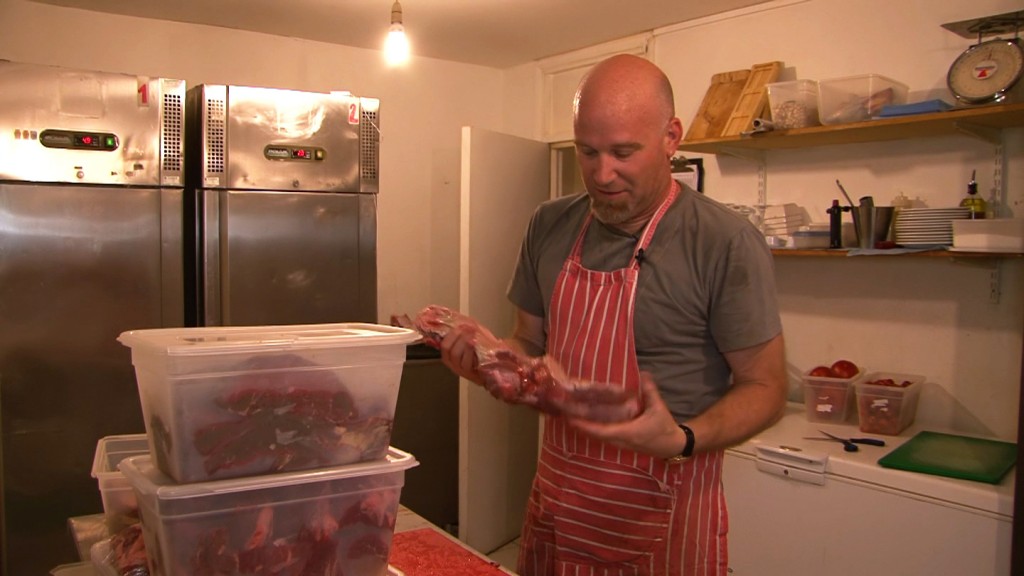 Restaurant owner John explains that vacio (flank) is a very popular cut in Argentina, but meat with bones and fat is often a "tough sell" in the UK.